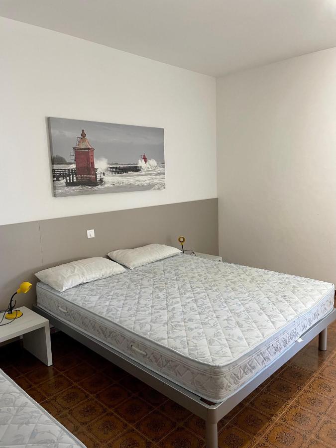 Blu Residence 2 Lignano Sabbiadoro Bagian luar foto