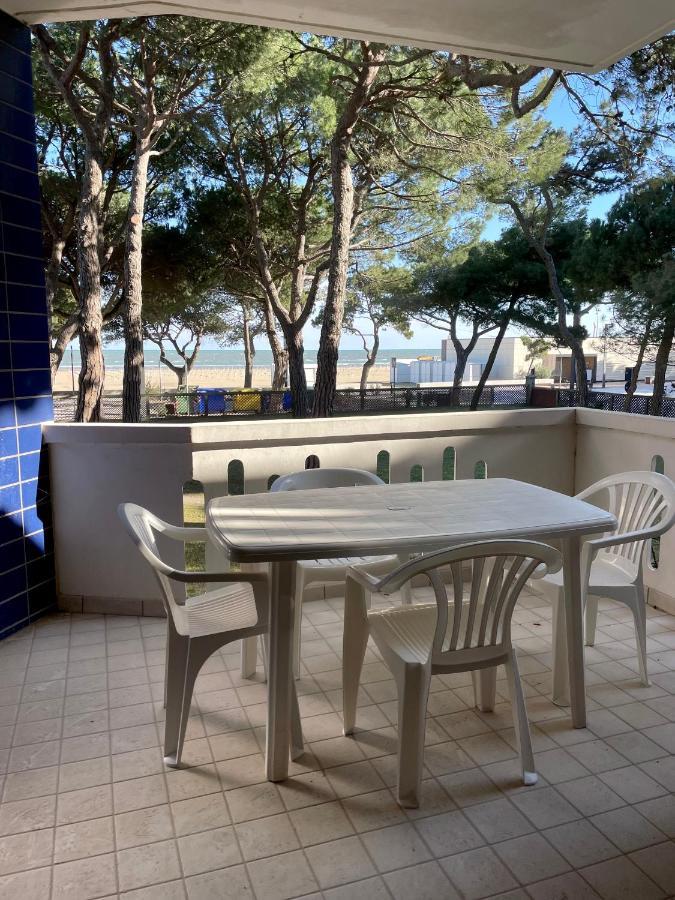 Blu Residence 2 Lignano Sabbiadoro Bagian luar foto